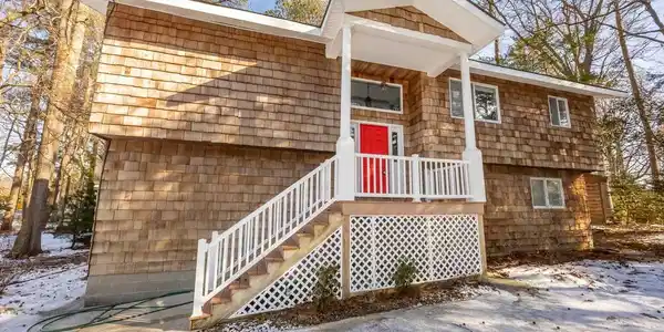 21 SEABREEZE ROAD