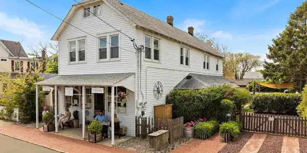 210 BEACH AVENUE