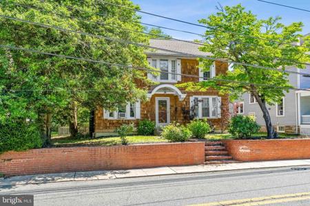 106 LOCUST LANE