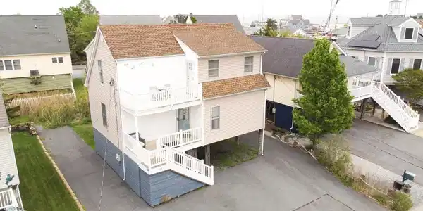 107 WYATT STREET