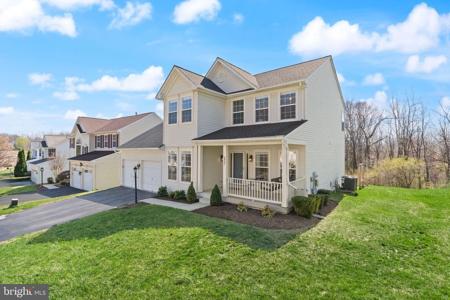2927 MYRTLEWOOD DRIVE