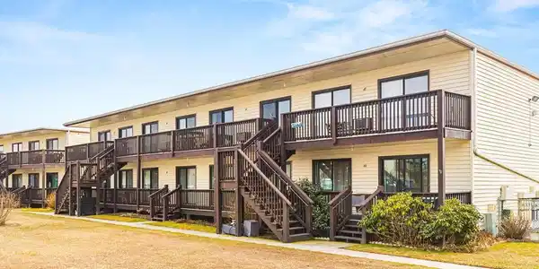 504 BAYSHORE DRIVE