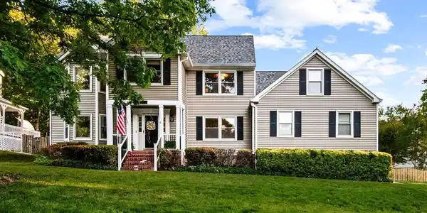 2 GREENHAVEN COURT