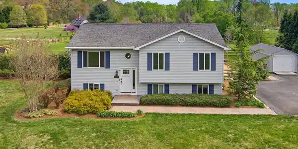 3229 BEARDS POINT ROAD