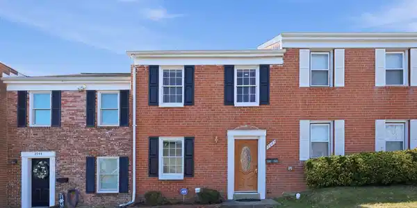 2942 WETHERBURN COURT