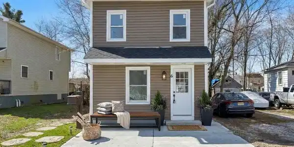 6 GRIFFITH STREET