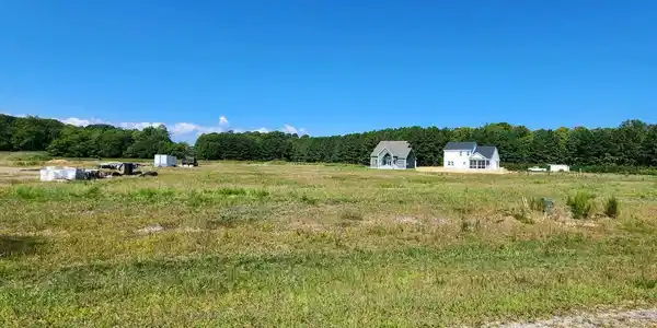 8 PREAKNESS DRIVE