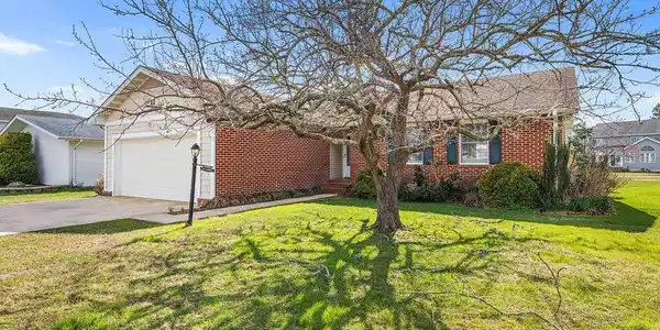 12 HERON ISLE COURT