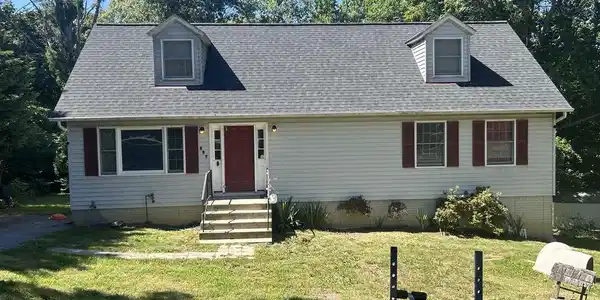 527 HORIZON COURT