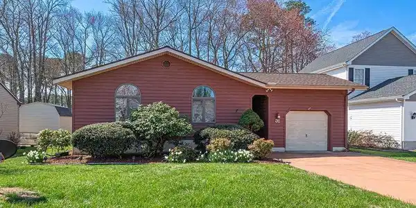31 WATERGREEN LANE