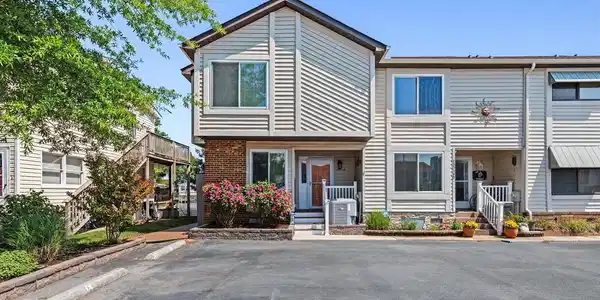 13514 HOLLY LANE
