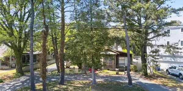 5 HENLOPEN AVENUE