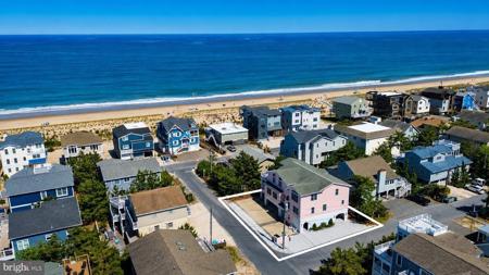 4 9TH STREET