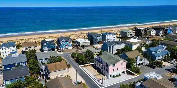 4 9TH STREET