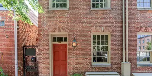 806 ANN STREET