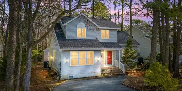 37 WATERTOWN ROAD