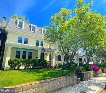 46 MURRAY AVENUE