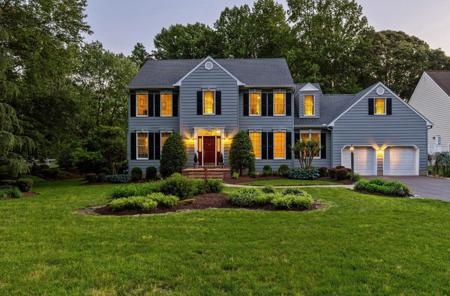 71 SIMMONS LANE