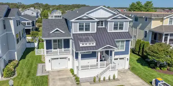 324 SANDPIPER DRIVE
