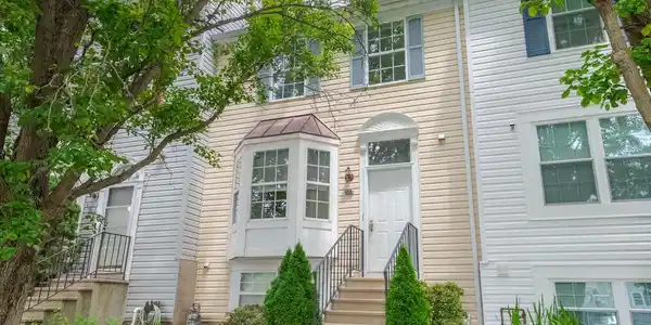 103 REMINGTON CIRCLE