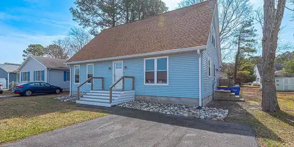 37783 POND CIRCLE