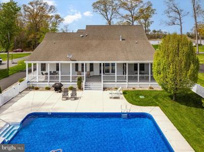 110 WATERVIEW LANE