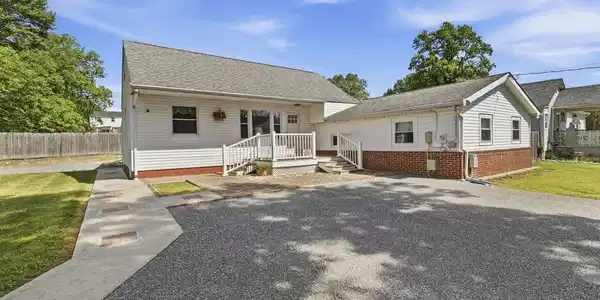 2411 POPLAR ROAD
