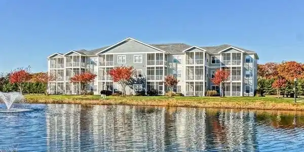 33156 N VILLAGE LOOP