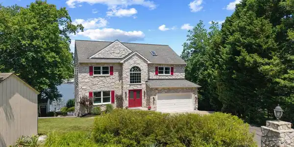8044 FOREST GLEN DRIVE