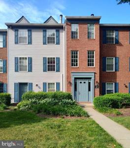 624 NEWBRIDGE COURT