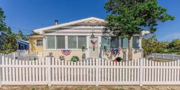 721 ATLANTIC AVENUE