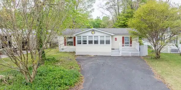 54 WHITE PINE DRIVE