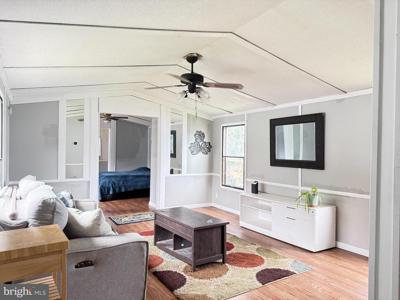 819 LESWOOD
