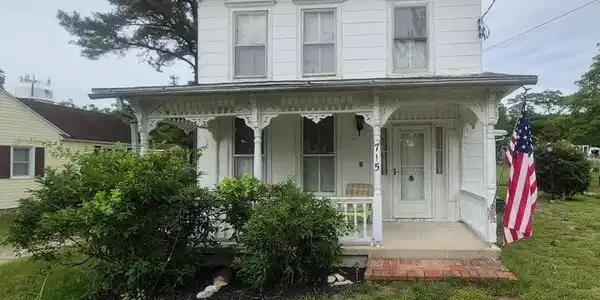 715 MAIN STREET