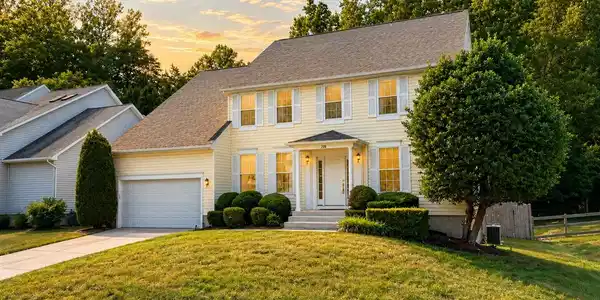 208 FORESAIL COVE