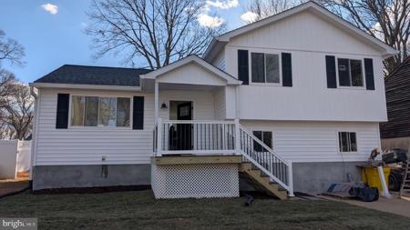 1015 MOUNT HOLLY DRIVE