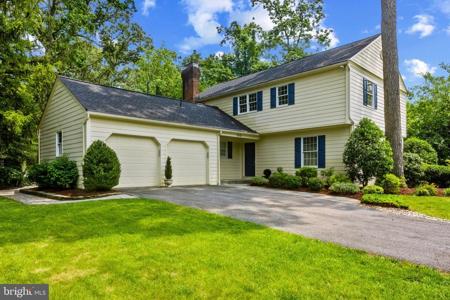 455 FAIRLANE COURT