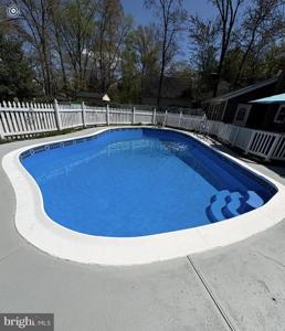 903 PINE TRAIL
