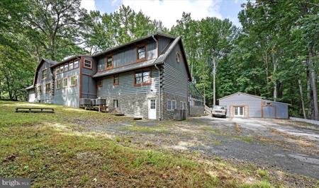 1048 IRISHTOWN ROAD