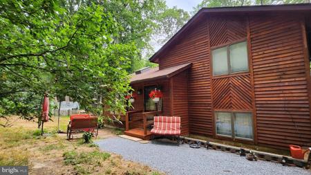 871 FOREST GLEN ROAD