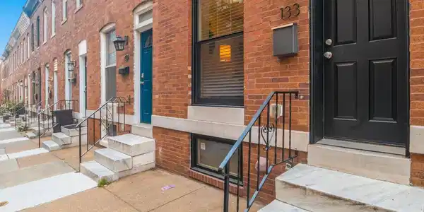 133 ROBINSON STREET