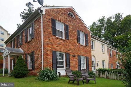 2919 WREN COURT