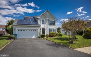 3 SURREY DRIVE