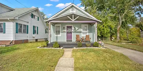11 HOLCOMB LANE