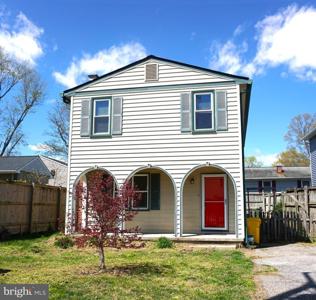 702 LONDONTOWN ROAD