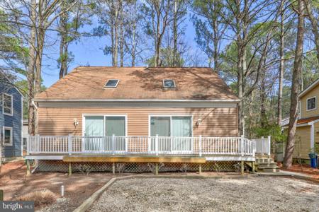 107 ELIZABETH COURT