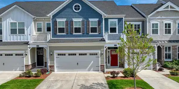 24237 CANOE DRIVE