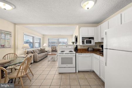 207 8TH STREET