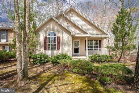 77 CAMELOT CIRCLE
