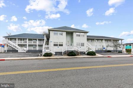 207 8TH STREET